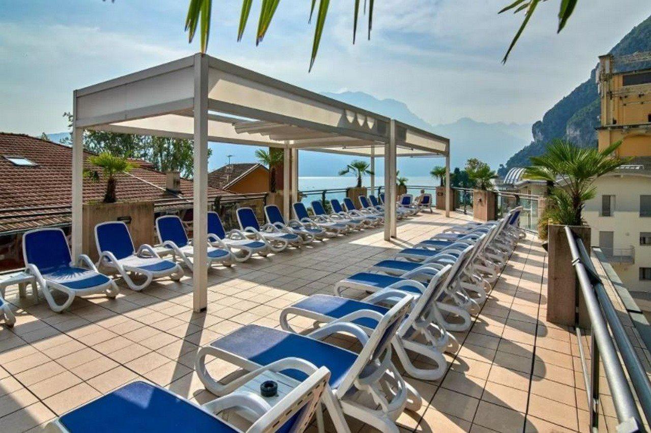 Hotel Europa - Skypool & Panorama Riva del Garda Ngoại thất bức ảnh